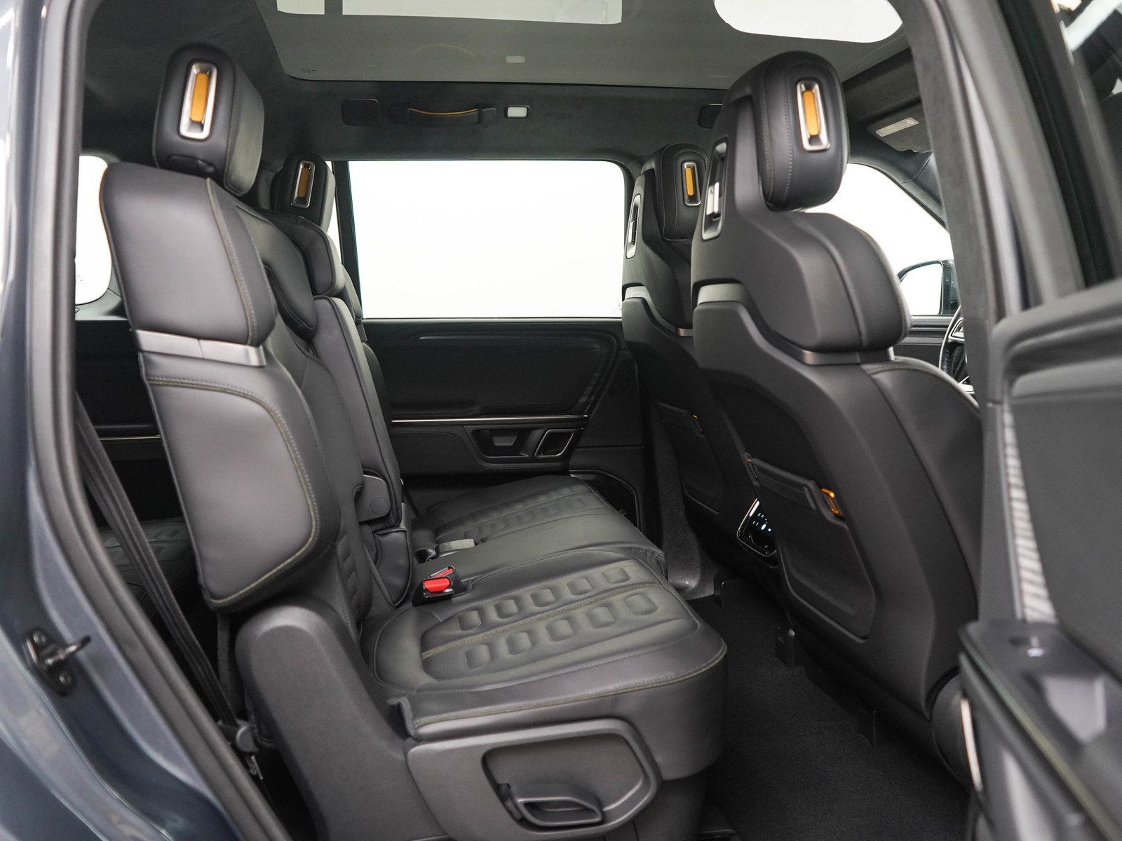 Used 2023 Rivian R1S Adventure Quad AWD/4WD image 12