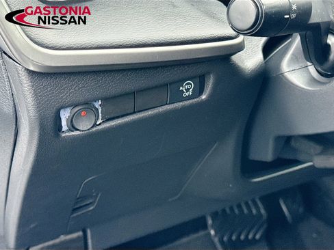 Used 2025 Nissan Kicks S FWD image 13