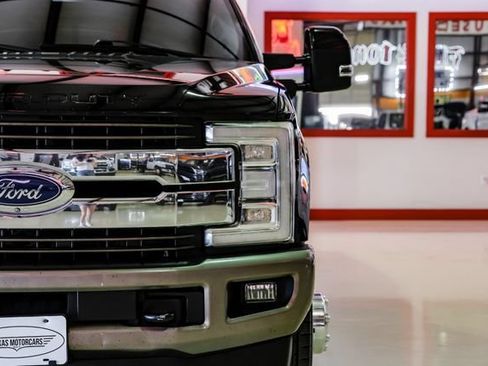 Used 2019 Ford F350 King Ranch w/ King Ranch Ultimate Package AWD/4WD image 46