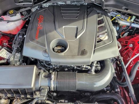 New 2025 Alfa Romeo Stelvio Sprint w/ Convenience Package image 20