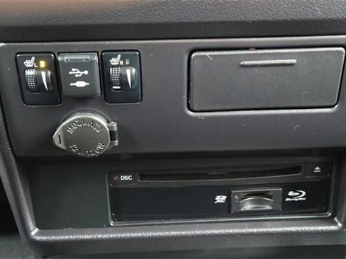 Certified 2020 Toyota Sienna SE image 19