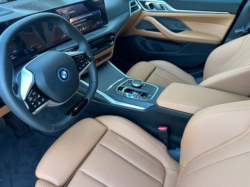 Used 2025 BMW i4 eDrive40 image 11