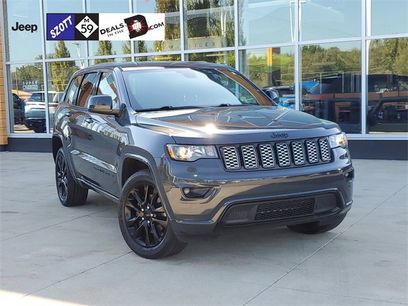 Used 2018 Jeep Grand Cherokee Altitude