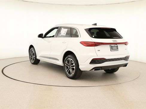 New 2025 Audi Q5 Premium image 4