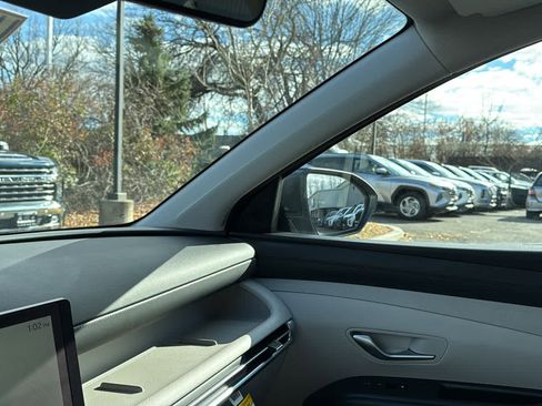 Used 2025 Hyundai Tucson SEL image 22