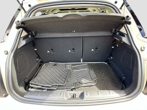 Used 2020 MINI Cooper 4-Door Hardtop w/ Storage Package image 25