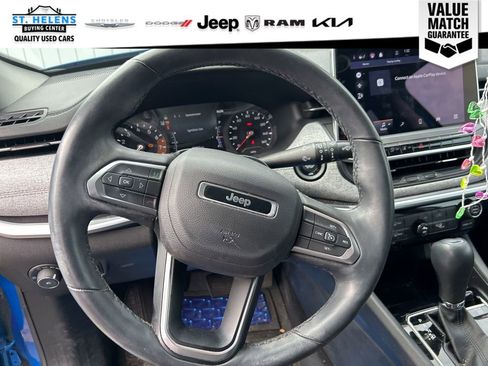 Used 2022 Jeep Compass Latitude w/ Sun and Sound Group AWD/4WD image 14