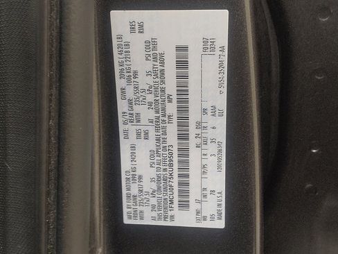 Used 2019 Ford Escape S image 33