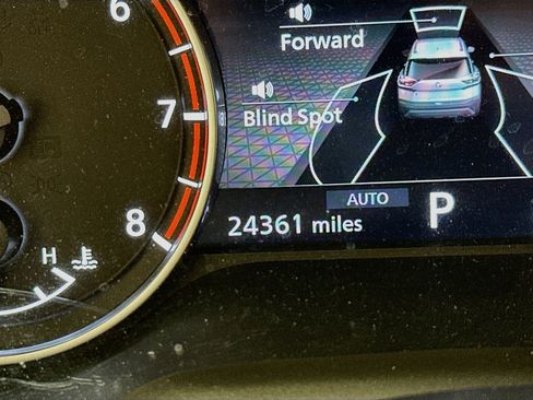 Used 2023 Nissan Rogue SV AWD/4WD image 19