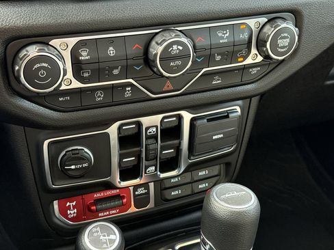 New 2026 Jeep Gladiator Sport AWD/4WD image 25