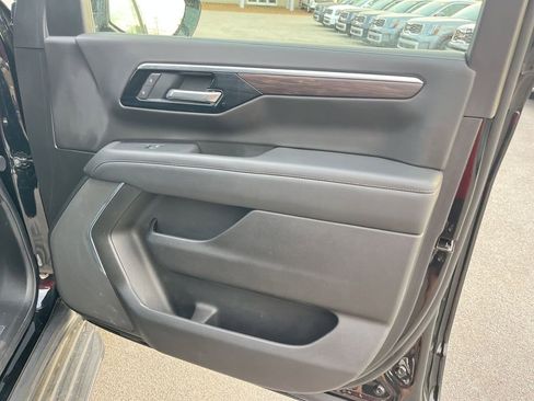 Used 2025 Chevrolet Tahoe LT AWD/4WD image 34