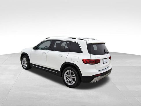 Used 2023 Mercedes-Benz GLB 250 4MATIC image 3