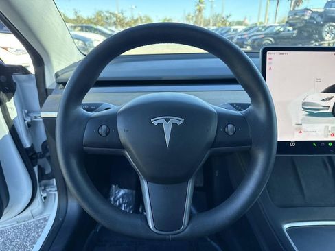Used 2023 Tesla Model 3 Standard Range image 26