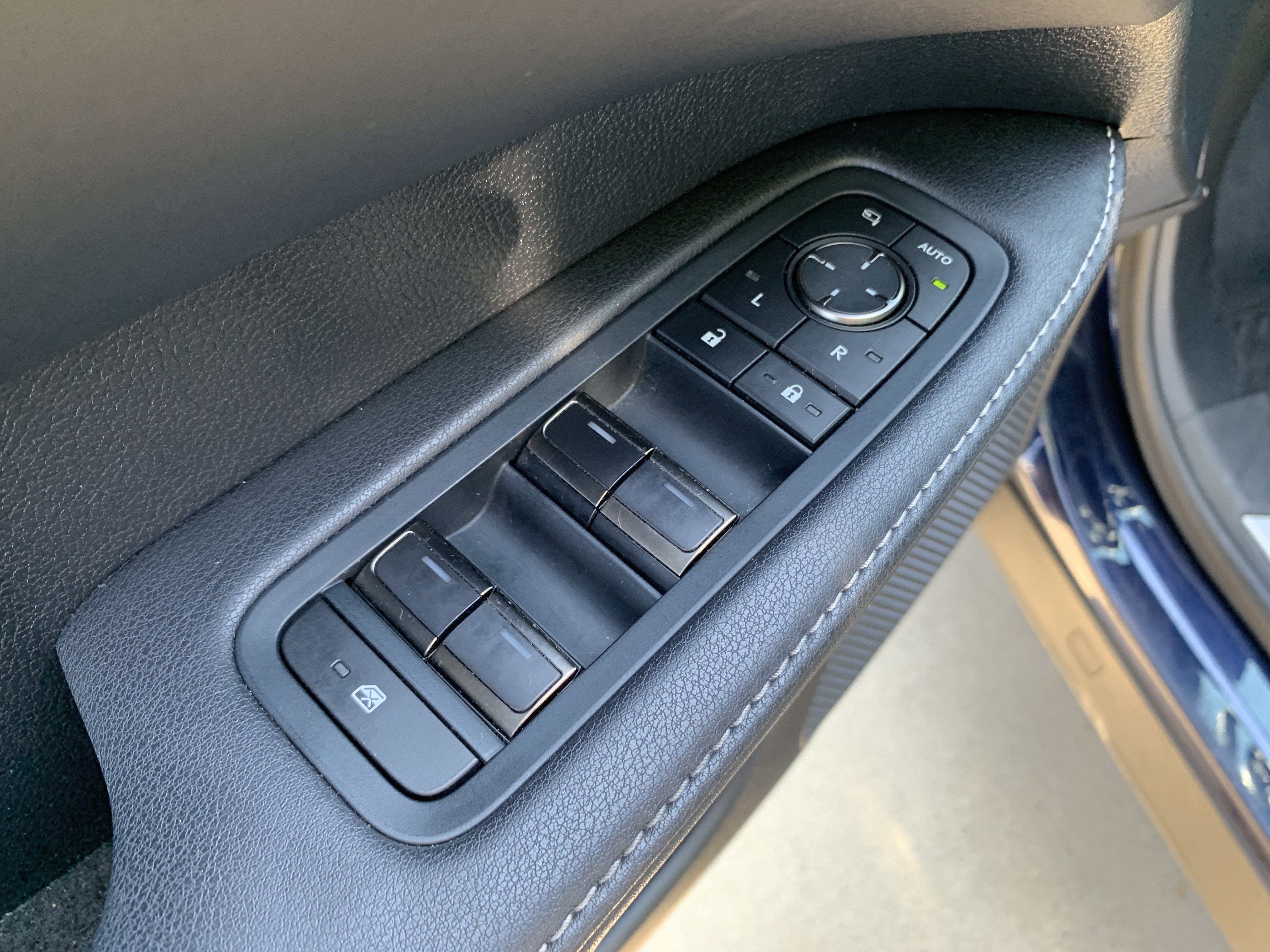 Certified 2023 Lexus RX 350 FWD w/ Accessory Package (Z1) image 15