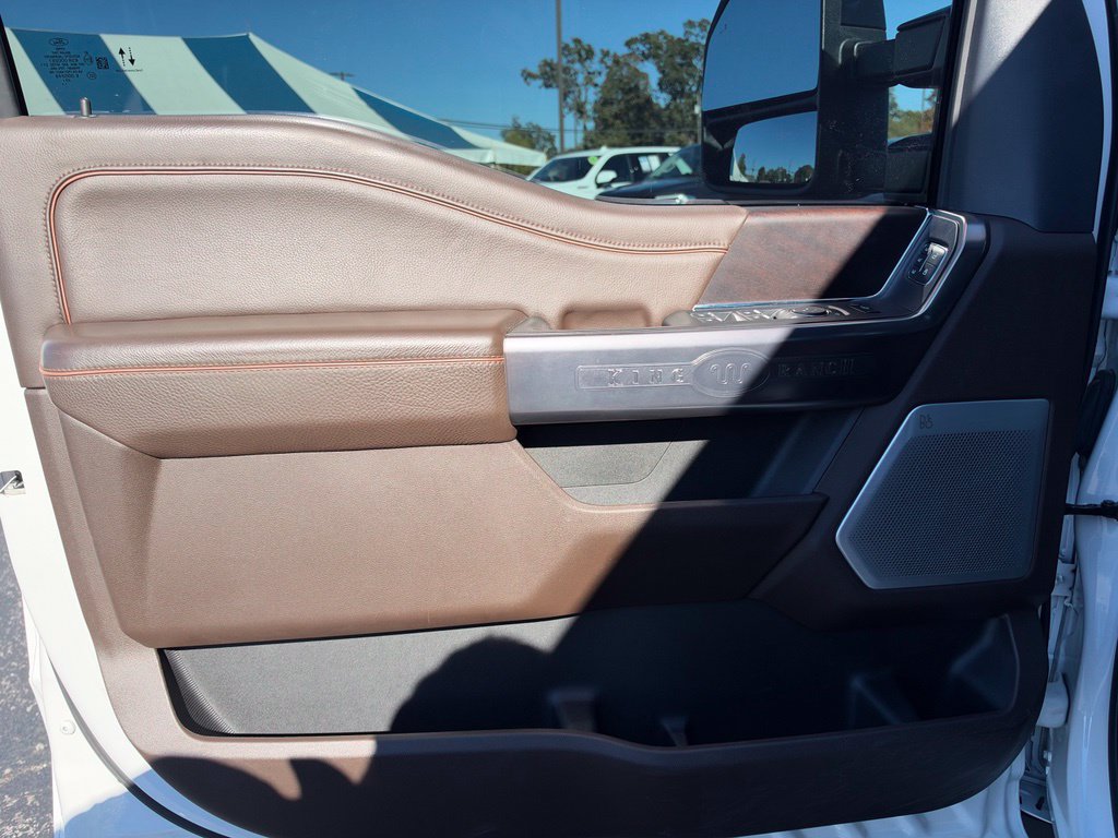 Used 2024 Ford F350 King Ranch AWD/4WD image 2