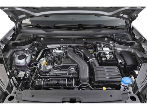 New 2026 Volkswagen Taos SE image 8