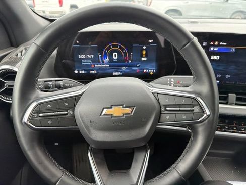 Used 2026 Chevrolet Equinox LT AWD/4WD image 39