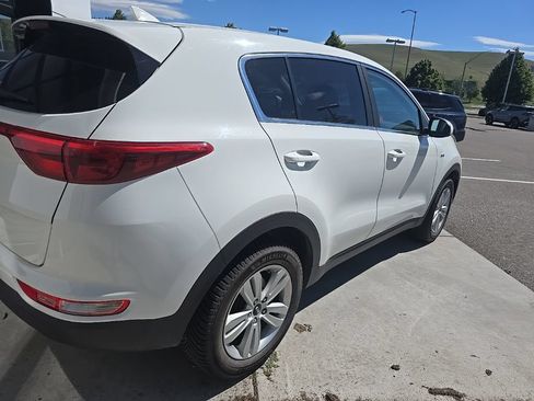Used 2017 Kia Sportage LX AWD/4WD image 6