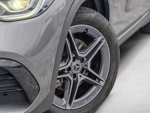 Used 2023 Mercedes-Benz GLA 250 4MATIC w/ AMG Line Exterior image 9