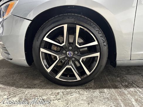Used 2018 Volvo V60 T5 Dynamic w/ Vision Package AWD/4WD image 30