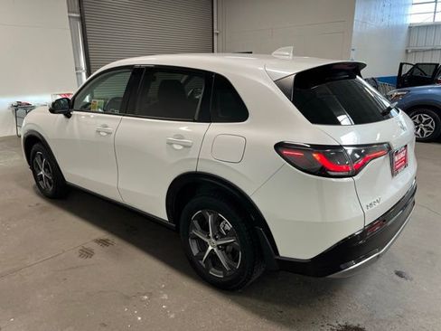 Used 2024 Honda HR-V EX-L image 5