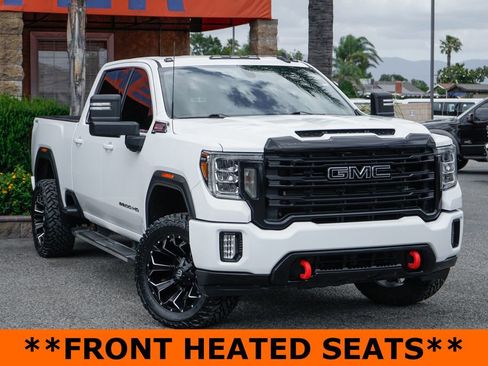 Used 2020 GMC Sierra 2500 SLE w/ Preferred Package AWD/4WD image 2