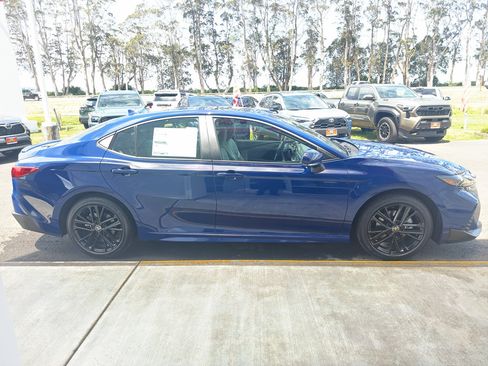 New 2026 Toyota Camry SE w/ Convenience Package FWD image 8