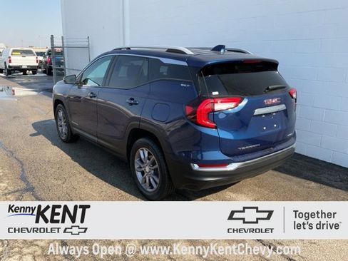 Used 2023 GMC Terrain SLT w/ LPO, Floor Liner Package image 34