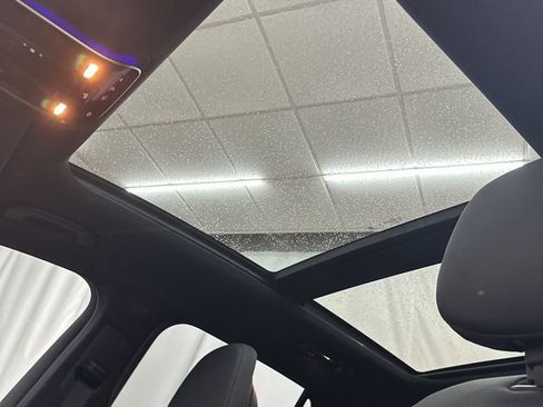 Used 2026 Mercedes-Benz GLC 300 image 21