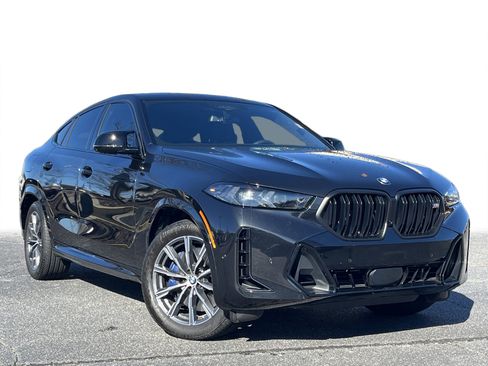Used 2026 BMW X6 M60i image 2