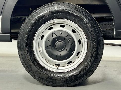 Used 2024 Ford Transit 250 148 Medium Roof image 33