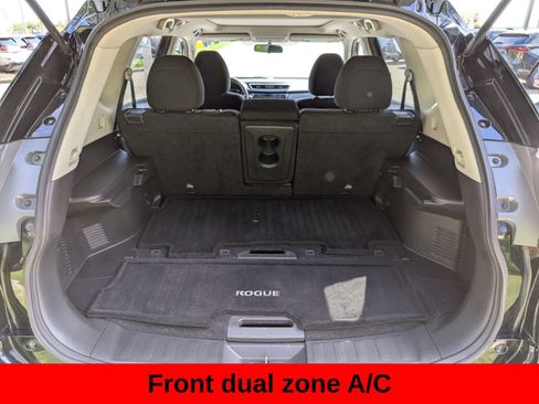 Used 2016 Nissan Rogue SV w/ SV Moonroof Package AWD/4WD image 9