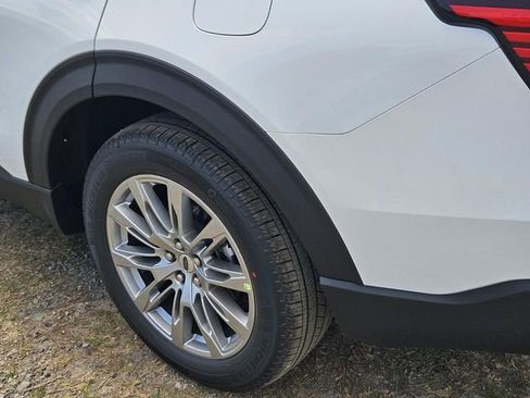 New 2026 Ford Explorer Platinum image 5