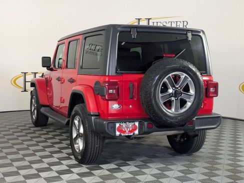 Used 2019 Jeep Wrangler Unlimited Sahara w/ Safety Group AWD/4WD image 4