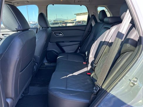 Used 2024 Nissan Rogue Platinum w/ Platinum Premium Package FWD image 14