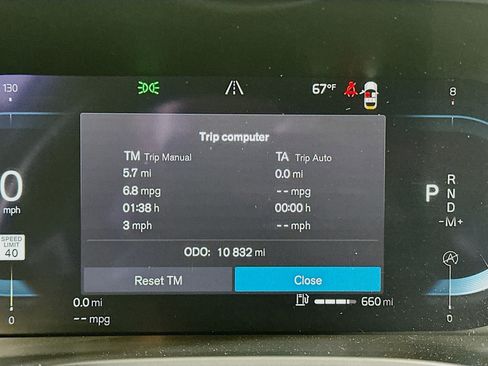 Used 2025 Volvo XC60 B5 Plus image 19