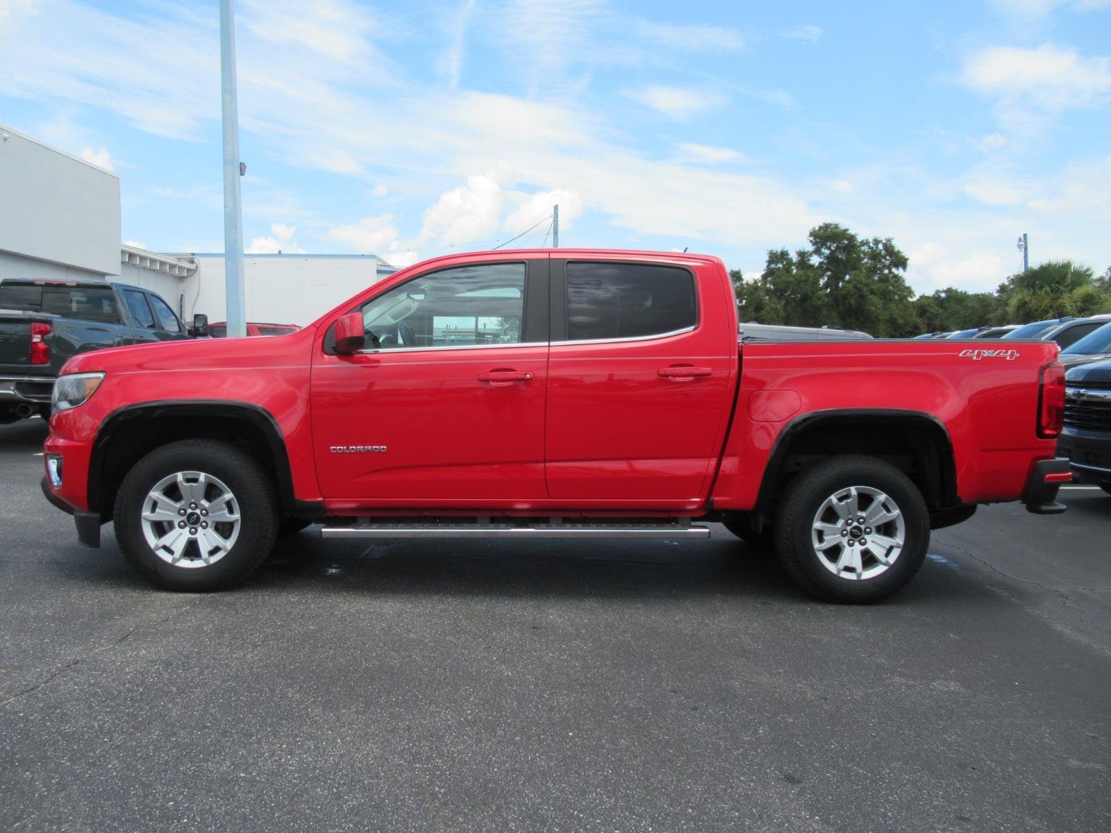 Certified 2020 Chevrolet Colorado LT w/ LPO, Premium Interior Package AWD/4WD image 2
