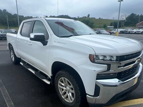 Used 2020 Chevrolet Silverado 1500 LT w/ All-Star Edition AWD/4WD image 3
