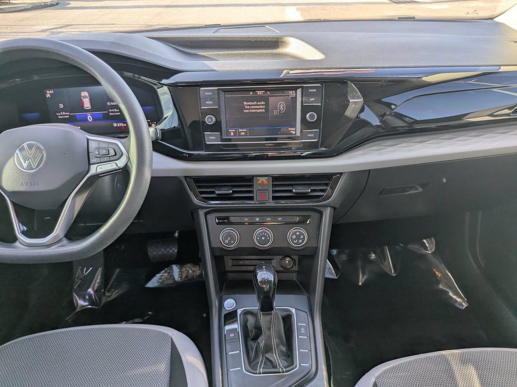 Certified 2022 Volkswagen Taos S FWD image 13