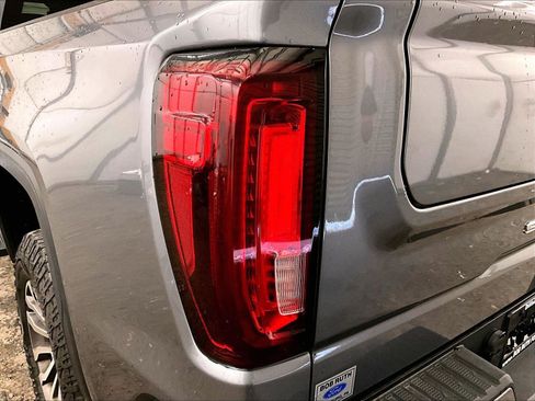 Used 2021 GMC Sierra 1500 AT4 image 28