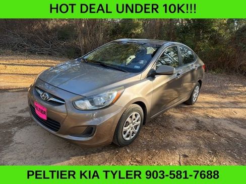 Used 2014 Hyundai Accent GLS image 3