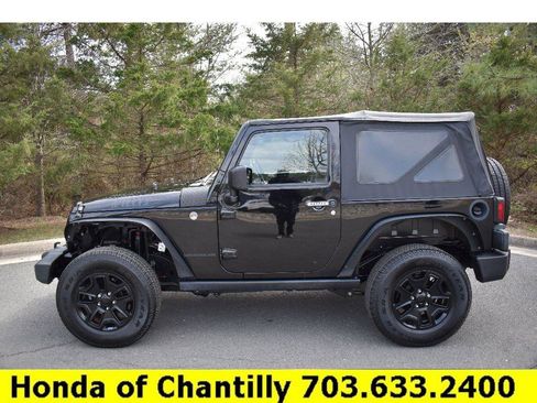 Used 2017 Jeep Wrangler Sport AWD/4WD image 4