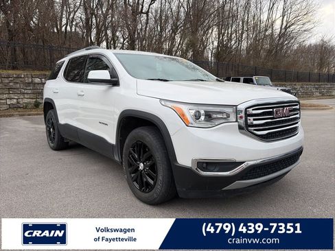 Used 2019 GMC Acadia SLT image 1