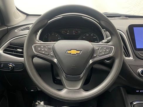 New 2025 Chevrolet Malibu LT image 10