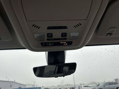 Certified 2023 GMC Acadia Denali w/ Denali Technology Package image 35