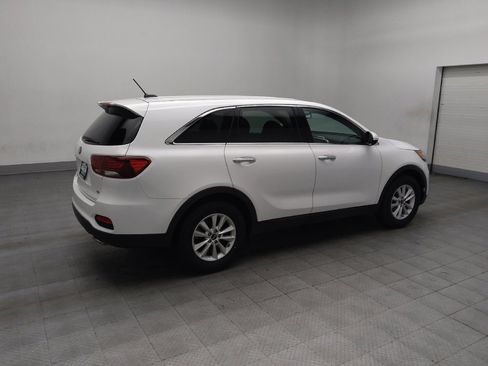Used 2019 Kia Sorento LX image 10