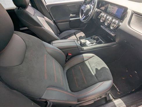 Used 2022 Mercedes-Benz GLA 250 4MATIC image 19