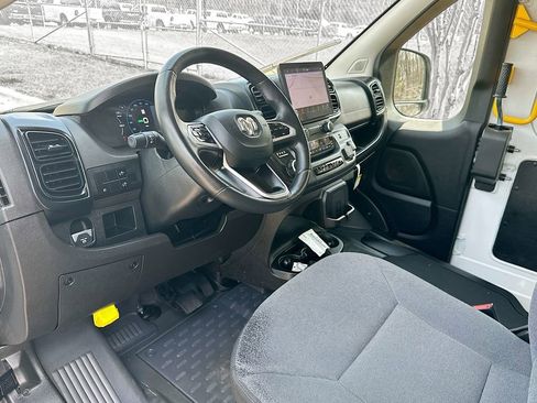 Used 2024 RAM ProMaster 3500 w/ Delivery Van Package image 11