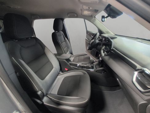 Used 2025 Chevrolet TrailBlazer LT AWD/4WD image 15