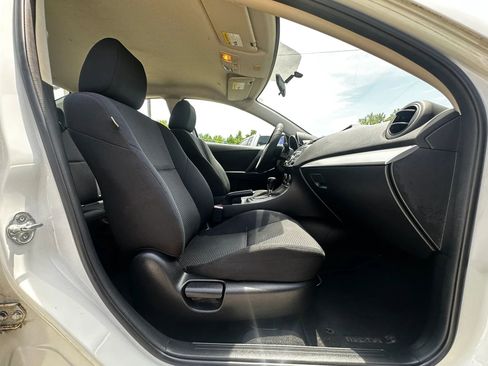 Used 2013 MAZDA MAZDA3 i Touring FWD image 35